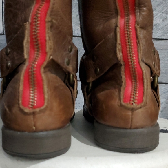 Steve Madden Brown Heeled Boots with Harness Detail - Picture 11 of 16